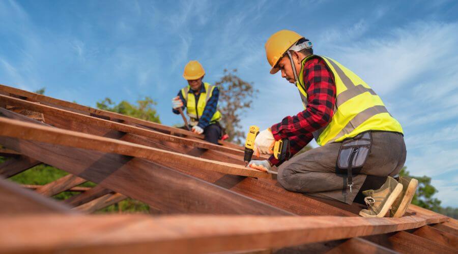 Professional Flat Roofing Installation services in Battle Creek, IA